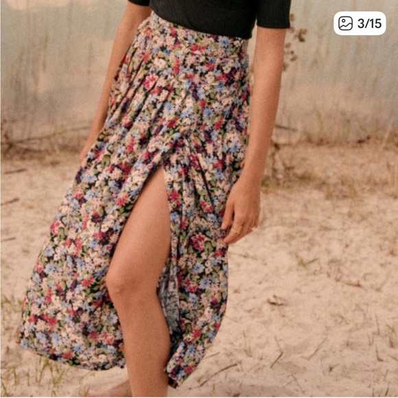 🇫🇷SEZANE  Floral skirt - Picture 4 of 10